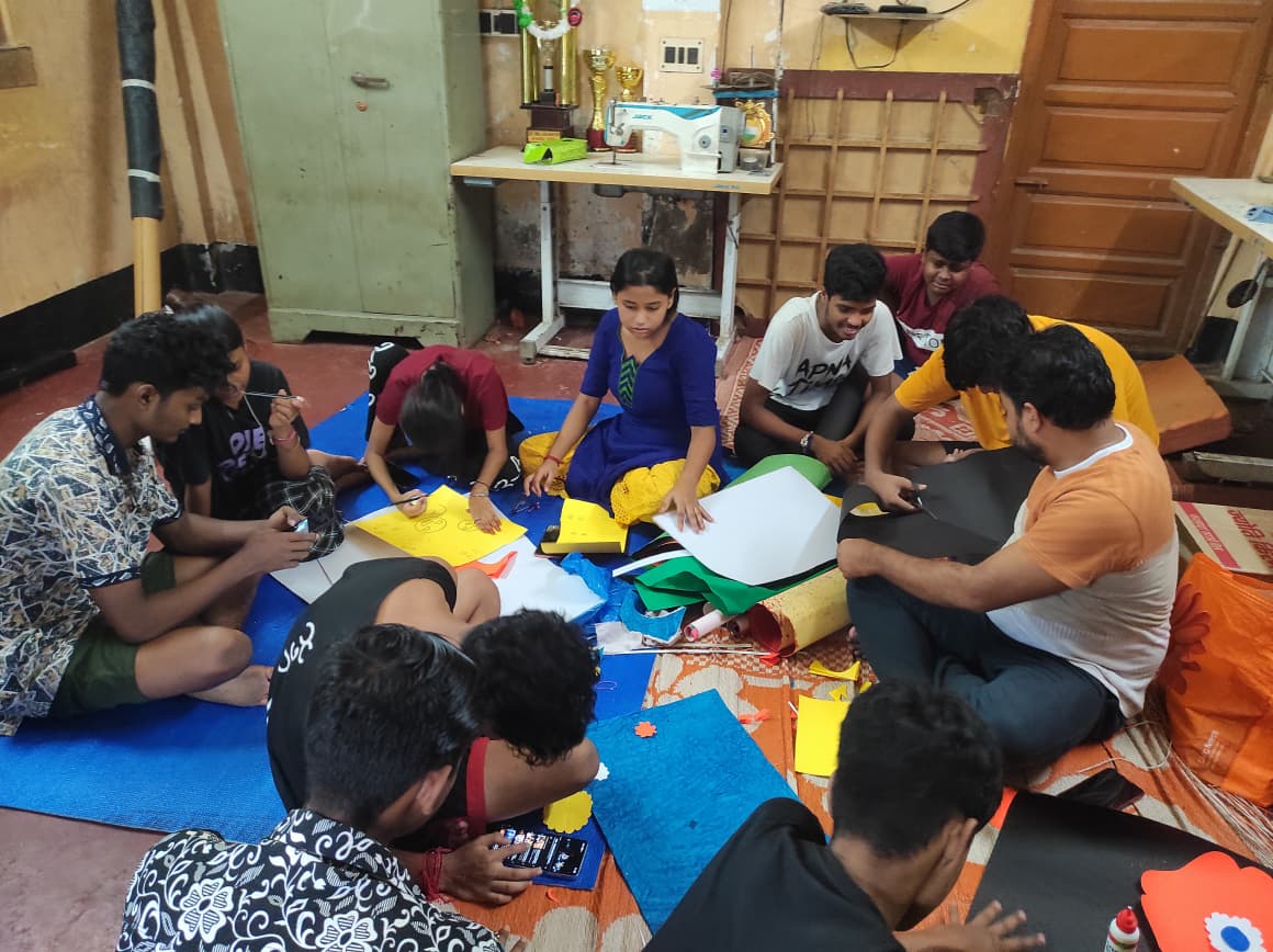 Volunteers working together